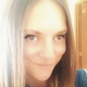 Meet your Posher, Janelle